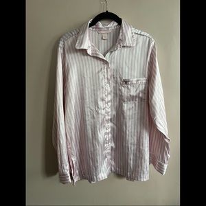 Size M Victoria’s Secret The Afterhours Satin Pajama Top in Iconic Pink